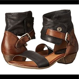 Miz Moos size 7 great used condition.